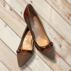 Vintage Guess Heels- Khaki Green Canvas with Tan Leather Accents Size 5